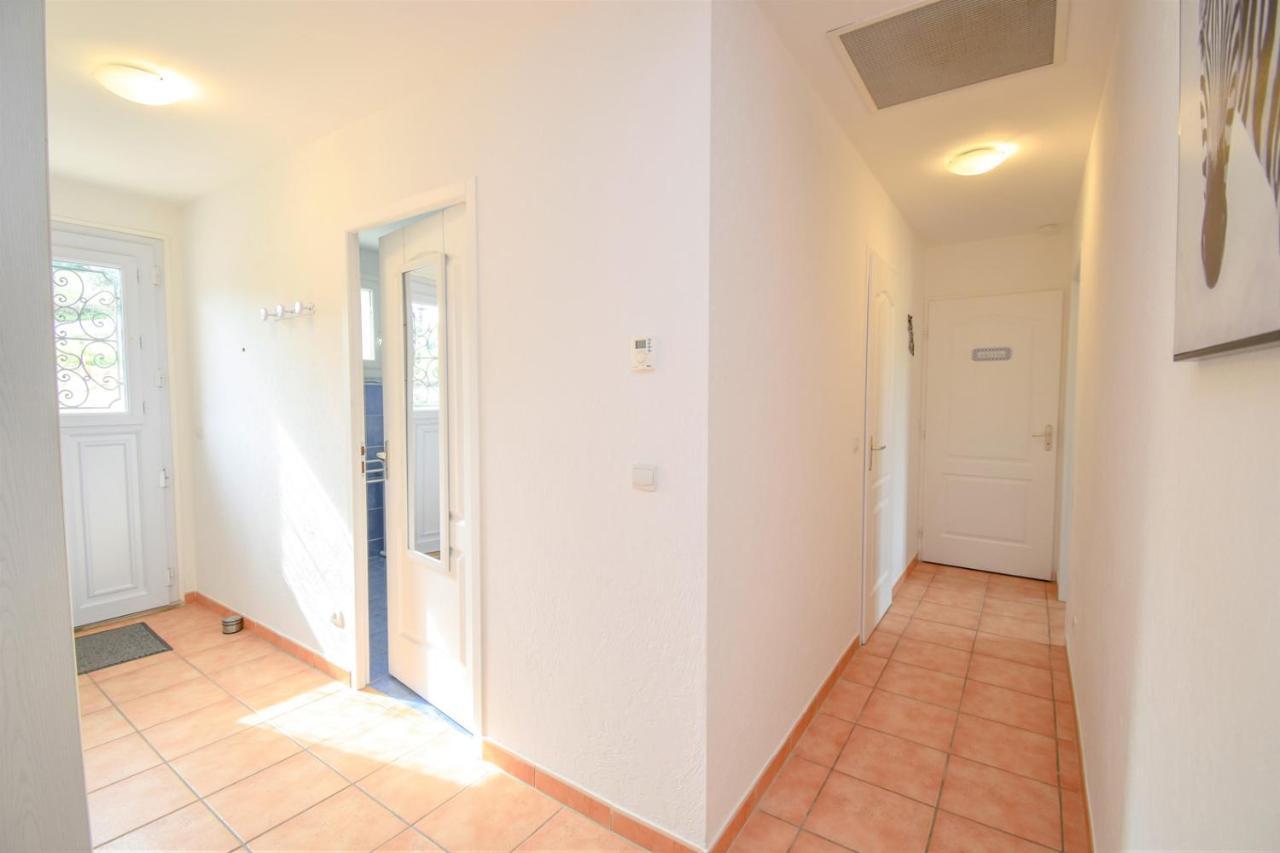 Charmante Maison Climatisee Avec Piscine Draguignan Zewnętrze zdjęcie